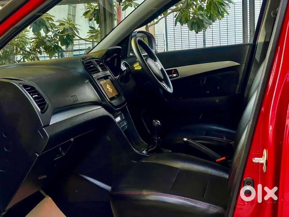 Maruti Suzuki Brezza 1.5 Zxi Smart Hybrid, 2020, Petrol