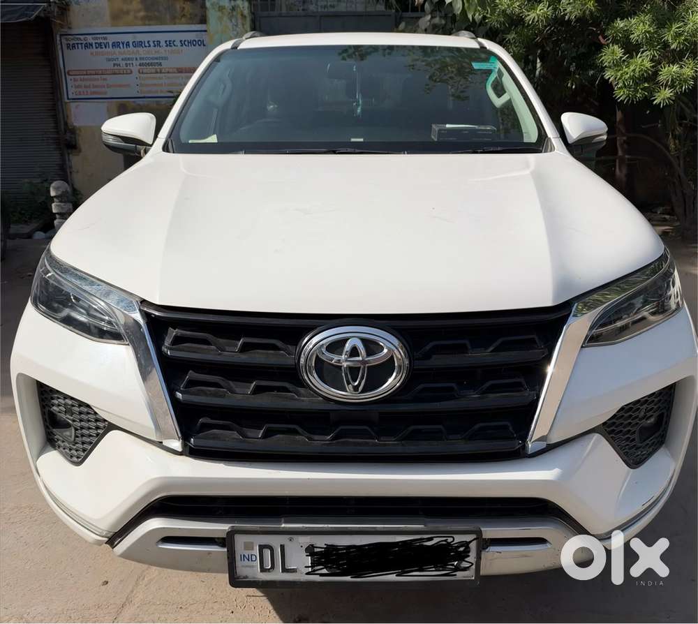 Toyota Fortuner Petrol 2022