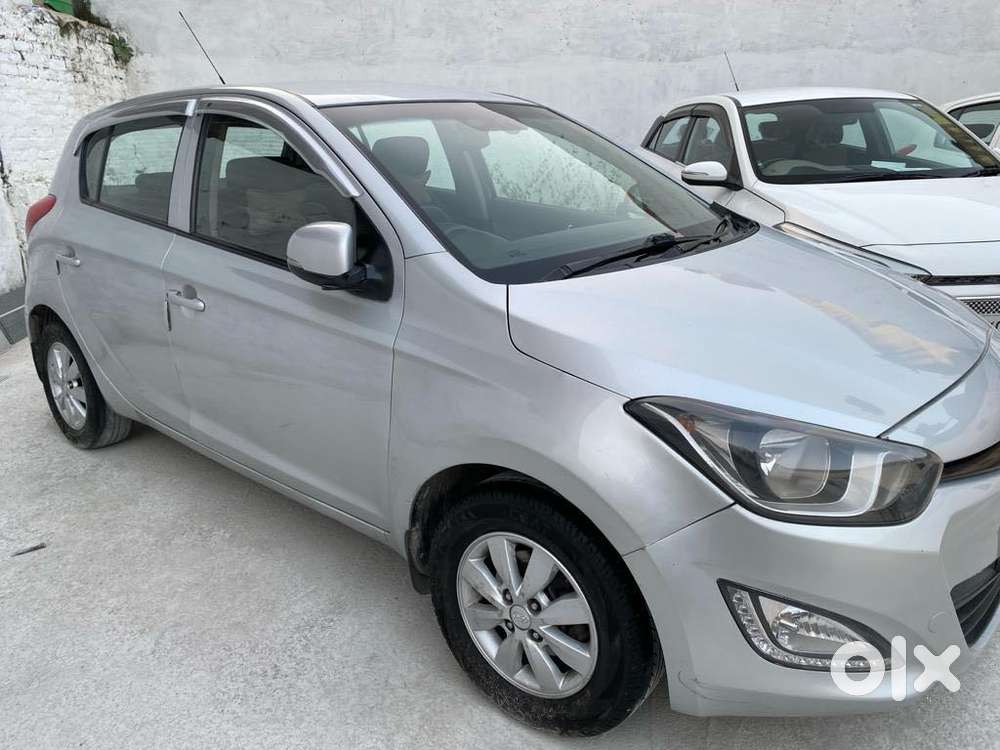 Hyundai I20 Sportz 1.4 Crdi 6 Speed Bs-iv, 2014, Diesel