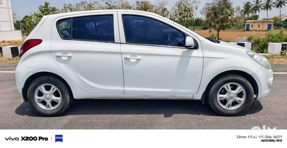 Hyundai I20 2009-2011 Asta, 2011, Diesel