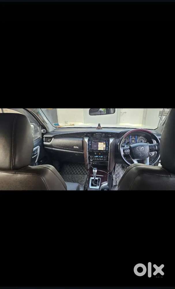 2017 Toyota Fortuner Petrol At