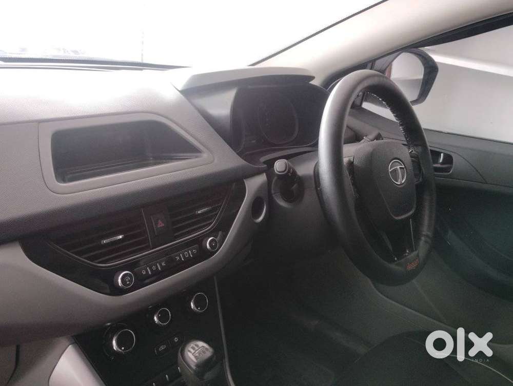 Tata Nexon 1.2 Revotron Xm (s), 2018, Petrol