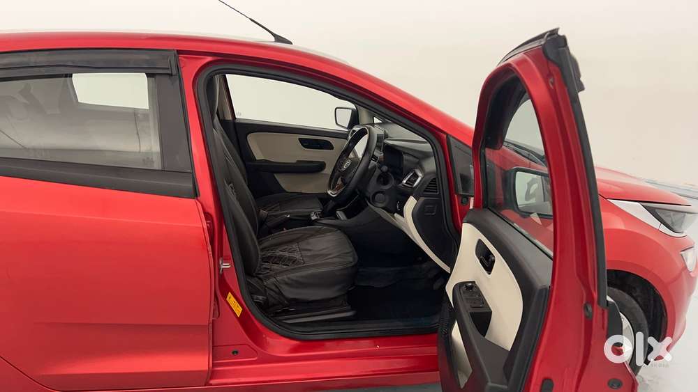 Tata Altroz 1.2 Xt, 2022, Petrol