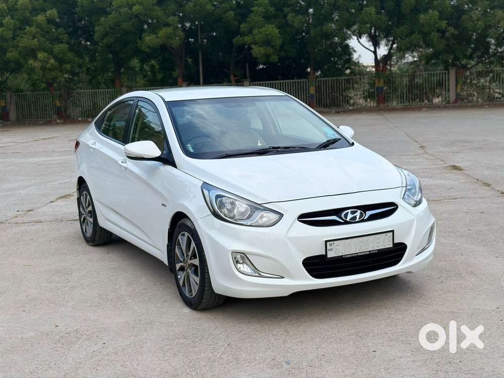 Hyundai Verna Fluidic 1.6 Vtvt Sx, 2013, Petrol