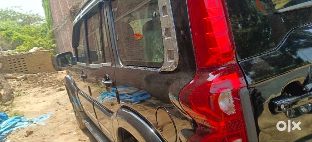 Mahindra Scorpio Classic 2023 Diesel 135000 Km Driven