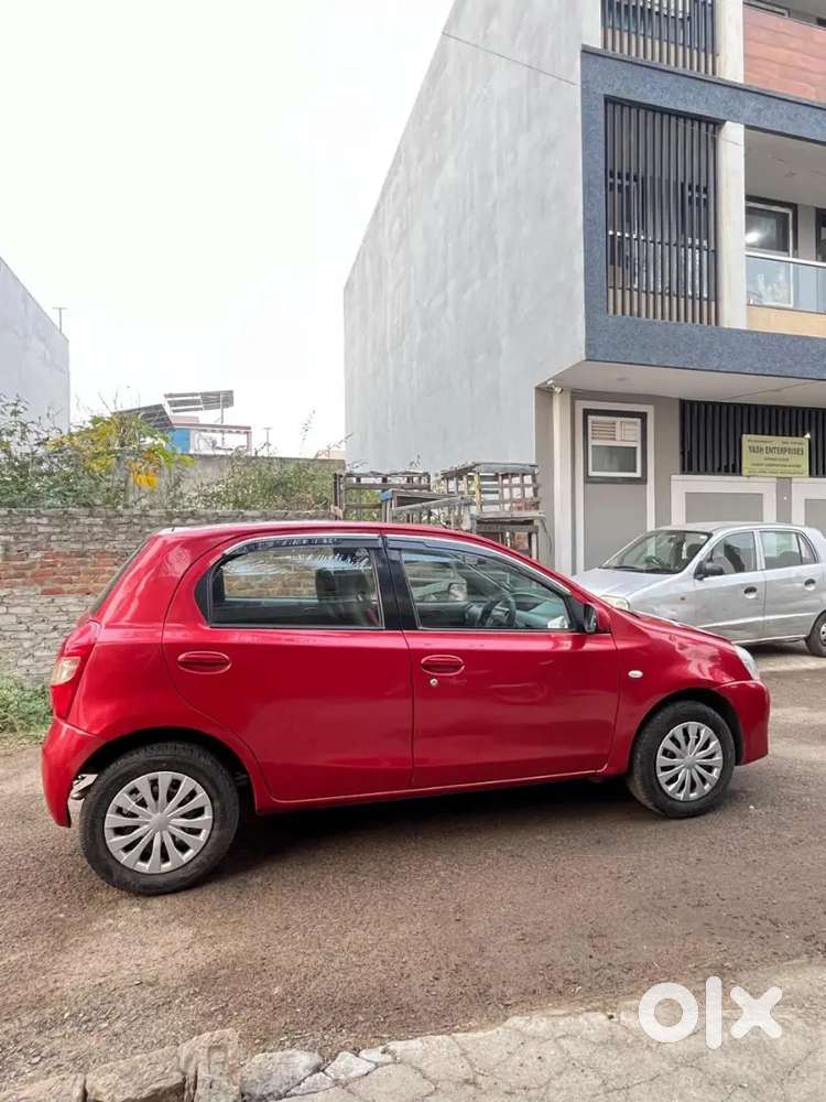 Toyota Etios Liva 2012