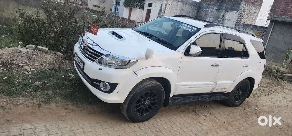 Toyota Fortuner 2015