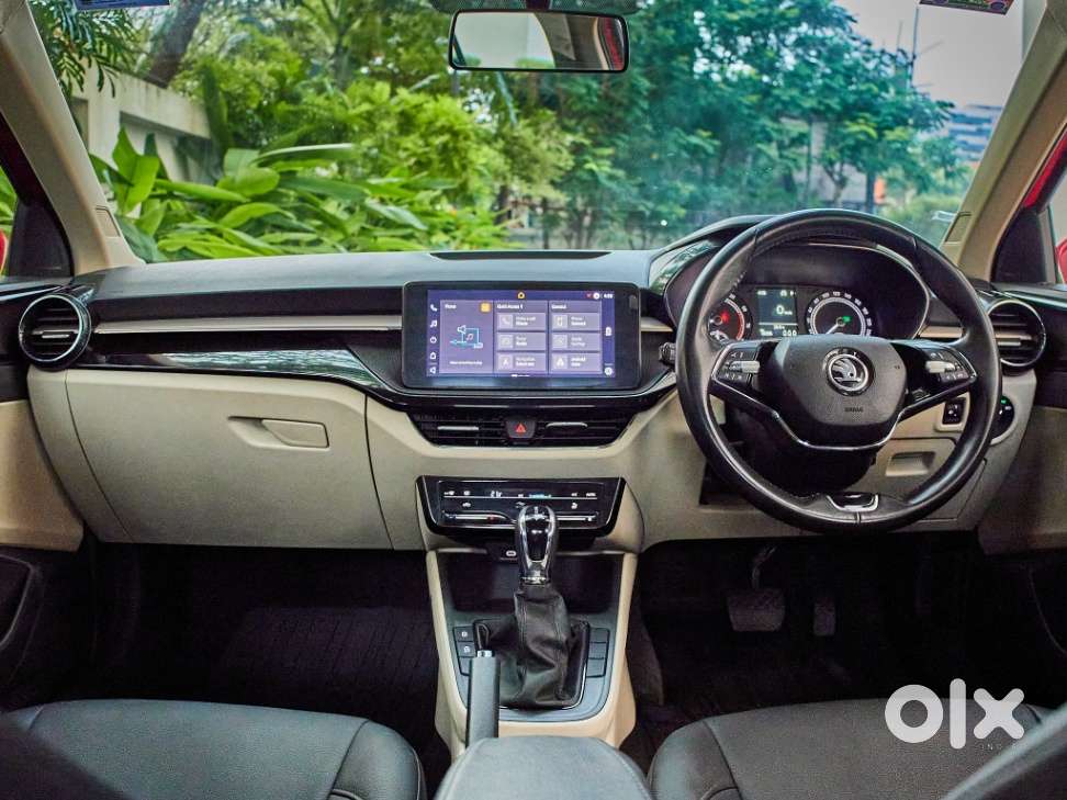 Skoda Slavia Ambition 1.0l Tsi At, 2026, Petrol