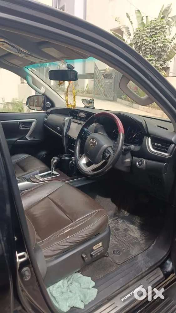 Toyota Fortuner Diesel 100000 Km Driven Im Is Dealer