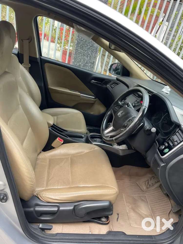 Honda City V At 2015