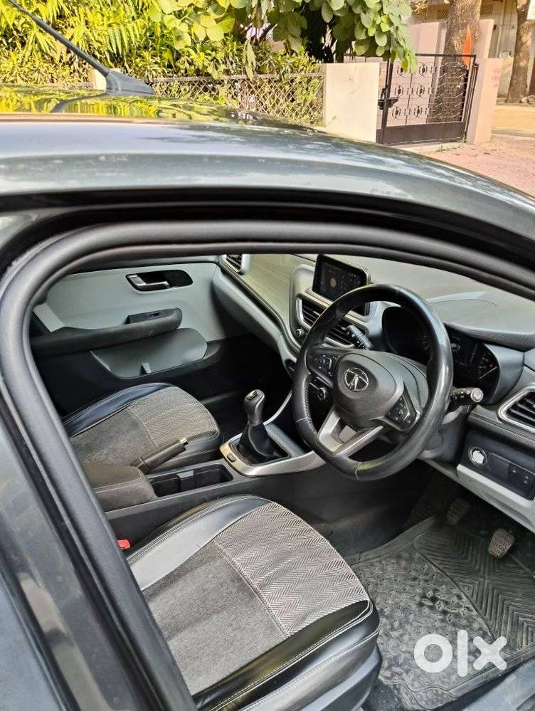 Tata Altroz Xz, 2020, Petrol