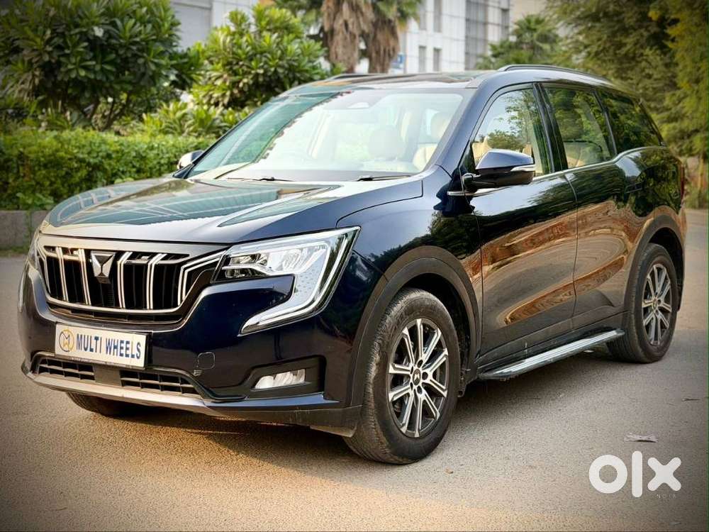 Mahindra Xuv700 2.0 Ax 7 Petrol At Str, 2023, Petrol