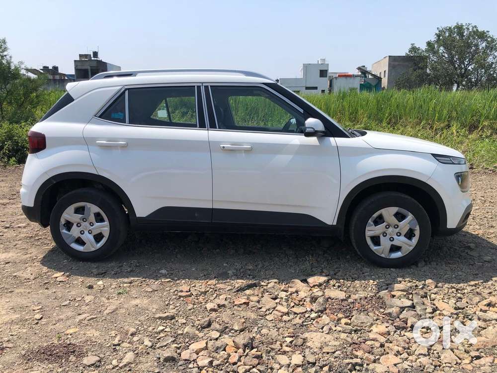 Hyundai Venue S, 2022, Petrol
