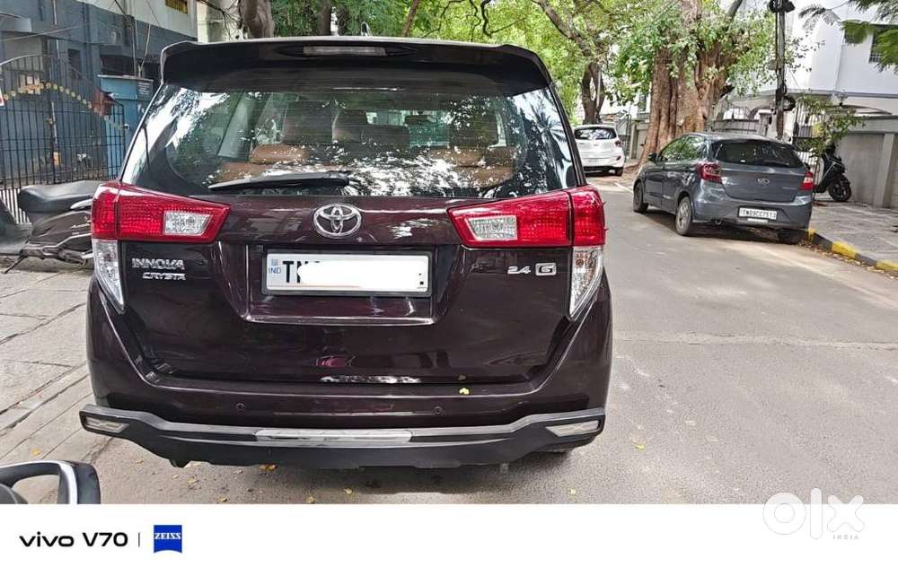Toyota Innova Crysta 2.4 Gx Mt 8s, 2017, Diesel