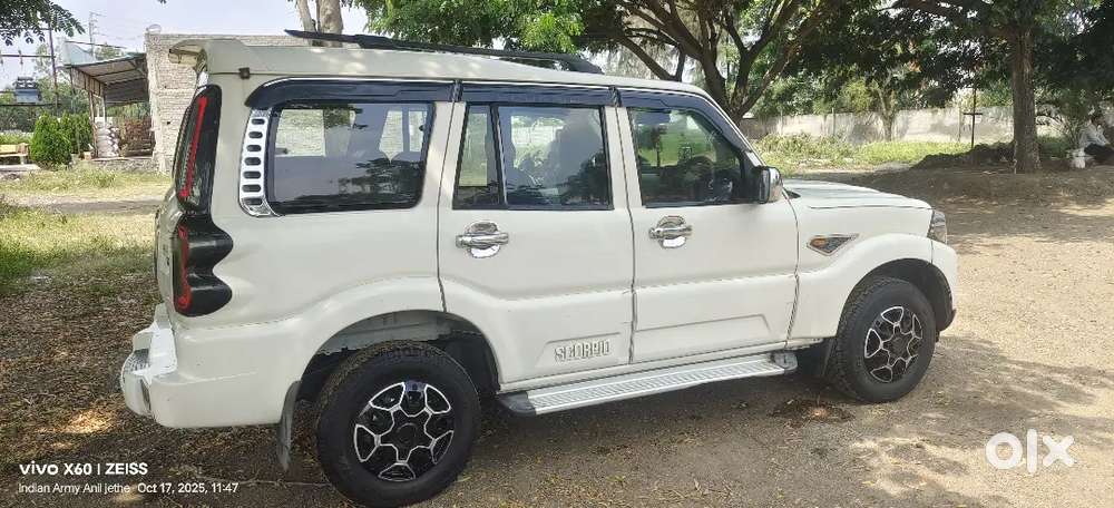 Mahindra Scorpio S2