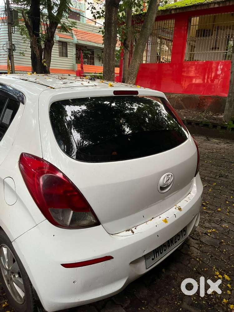 Hyundai I20 Petrol Manual 2012