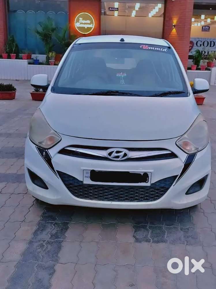 Hyundai I10 Sportz 2015 90000 Km