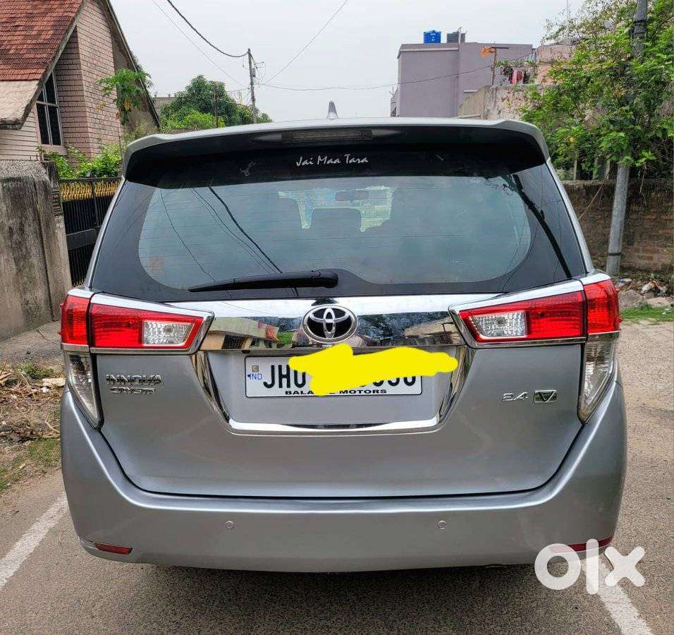 Toyota Innova Crysta 2.4 V, 2016, Diesel