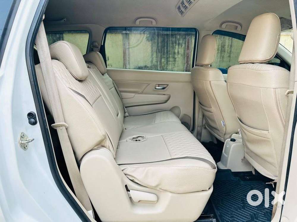 Maruti Suzuki Ertiga 1.5 Vxi Shvs, 2023, Petrol