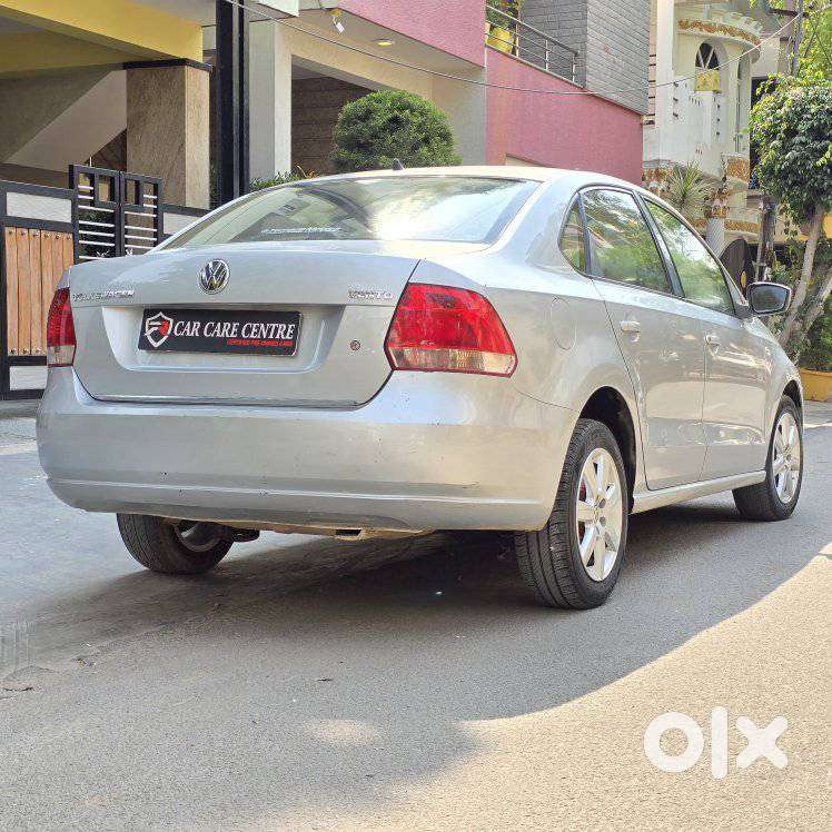 Volkswagen Vento 2010-2013 Petrol Highline, 2011, Petrol