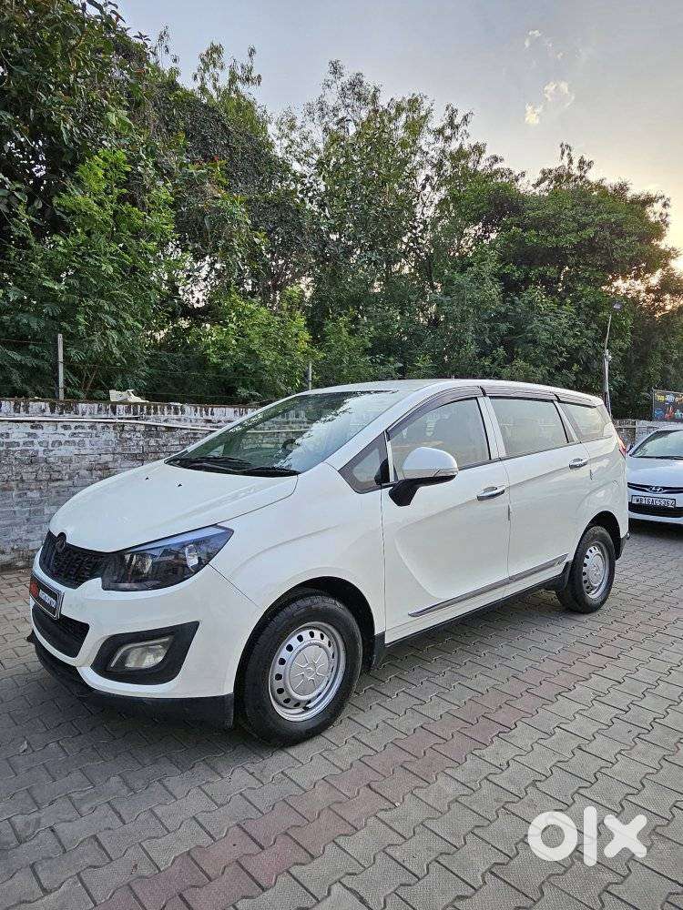Mahindra Marazzo M2, 2019, Diesel