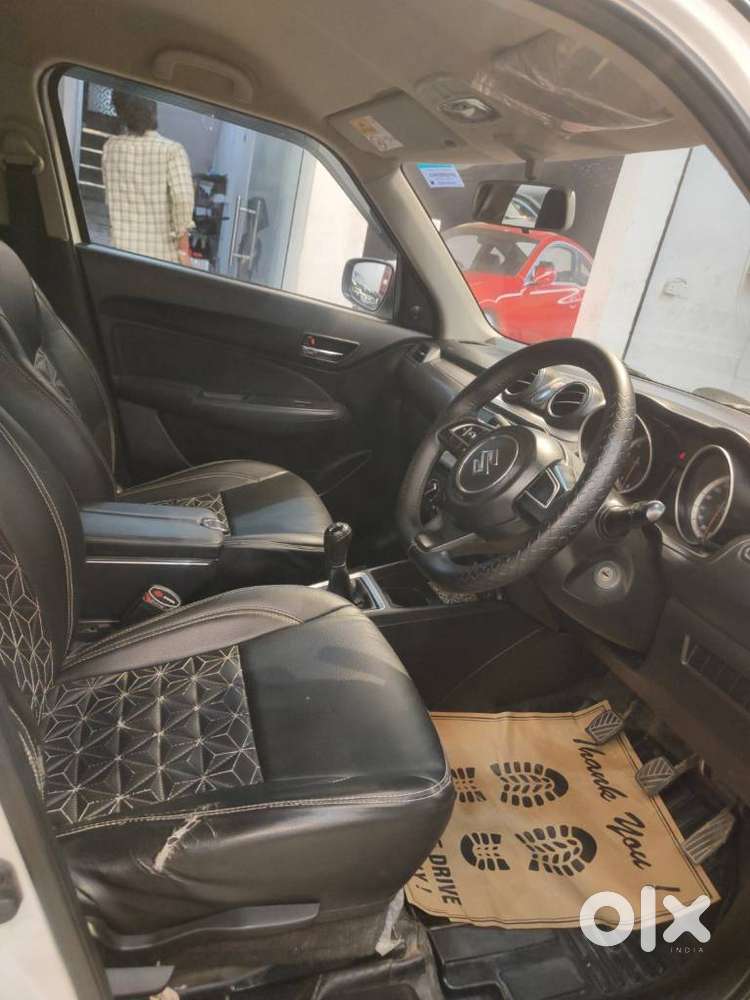 Maruti Suzuki Swift 1.2 Vxi Glory Edition, 2022, Petrol