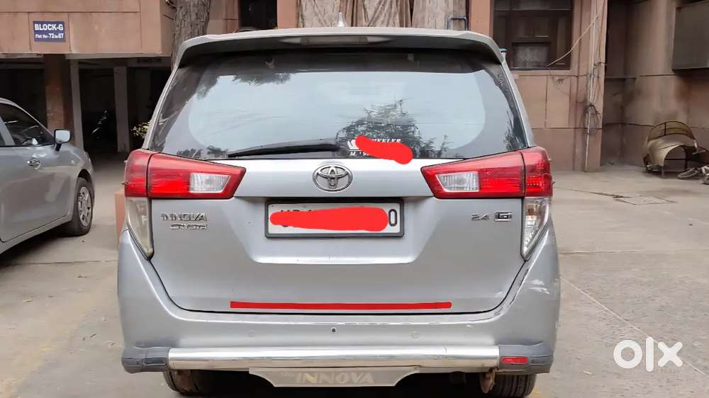Toyota Innova Crysta 2016 Diesel Well Maintained