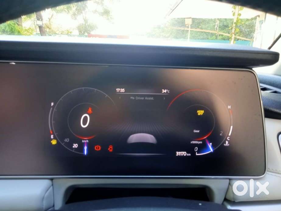 Mahindra Xuv700 2.2 Ax 7 Diesel Mt Luxury Pack Str, 2022, Diesel