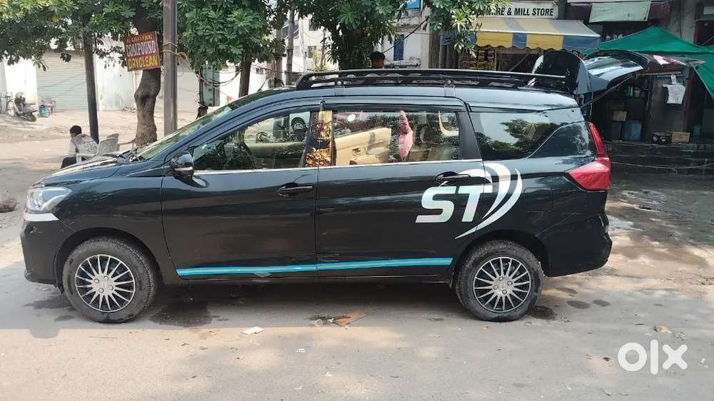 Maruti Suzuki Ertiga Vxi 2025
