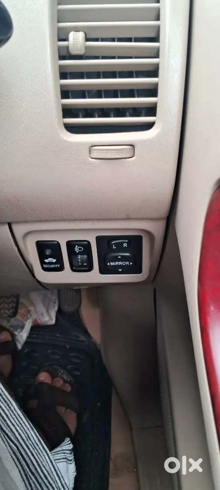 Toyota Innova Petrol Full Option V 2005 Neet N Clean