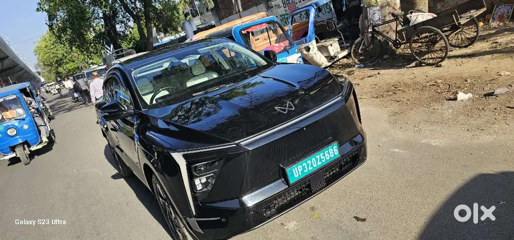 Mahindra Xev 9e Top Model November 2025 Electric 4000 Km Driven