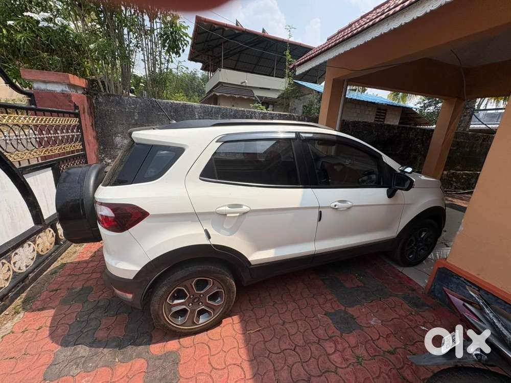 1.5 Petrol Titanium Plus Sports Edition Only 32000km Driven