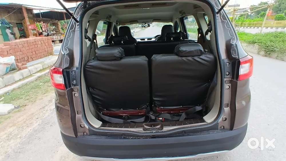 Renault Triber Rxz, 2022, Petrol