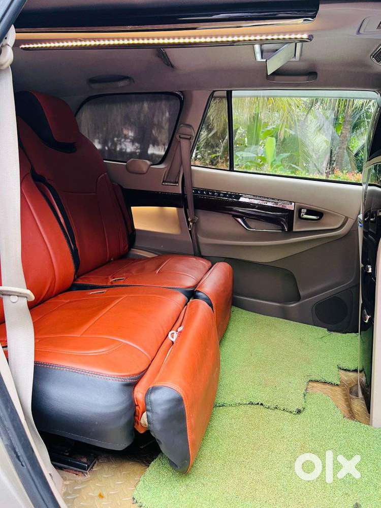 Toyota Innova 2.5 Z Diesel 7 Seater, 2010, Diesel