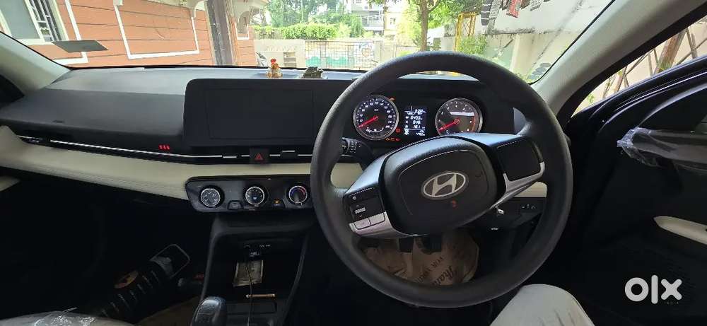 Hyundai Verna Sx  2025