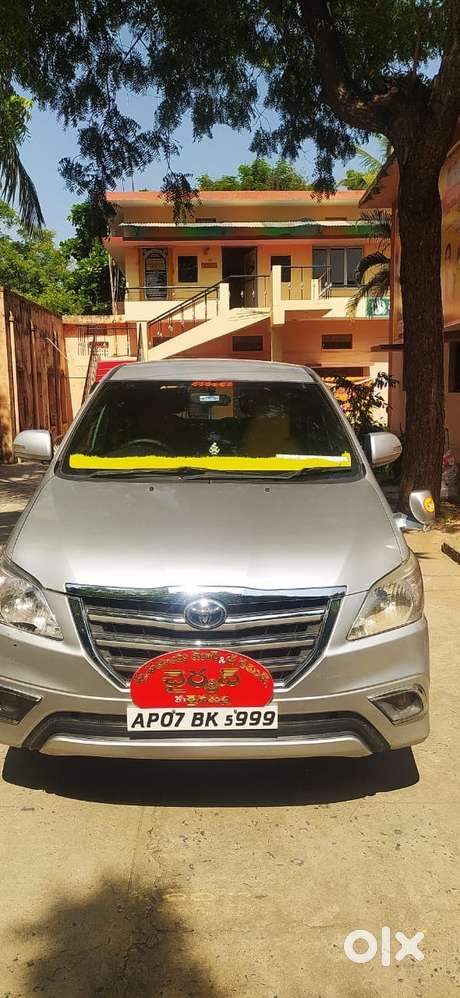 Toyota Innova 2012 Diesel Well Maintained