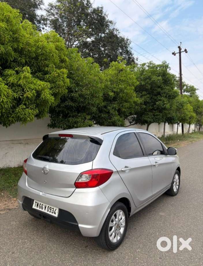 Tata Tiago 1.2 Revotron Xza, 2017, Petrol