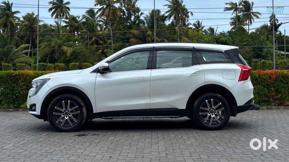 Mahindra Xuv700, 2022, Petrol