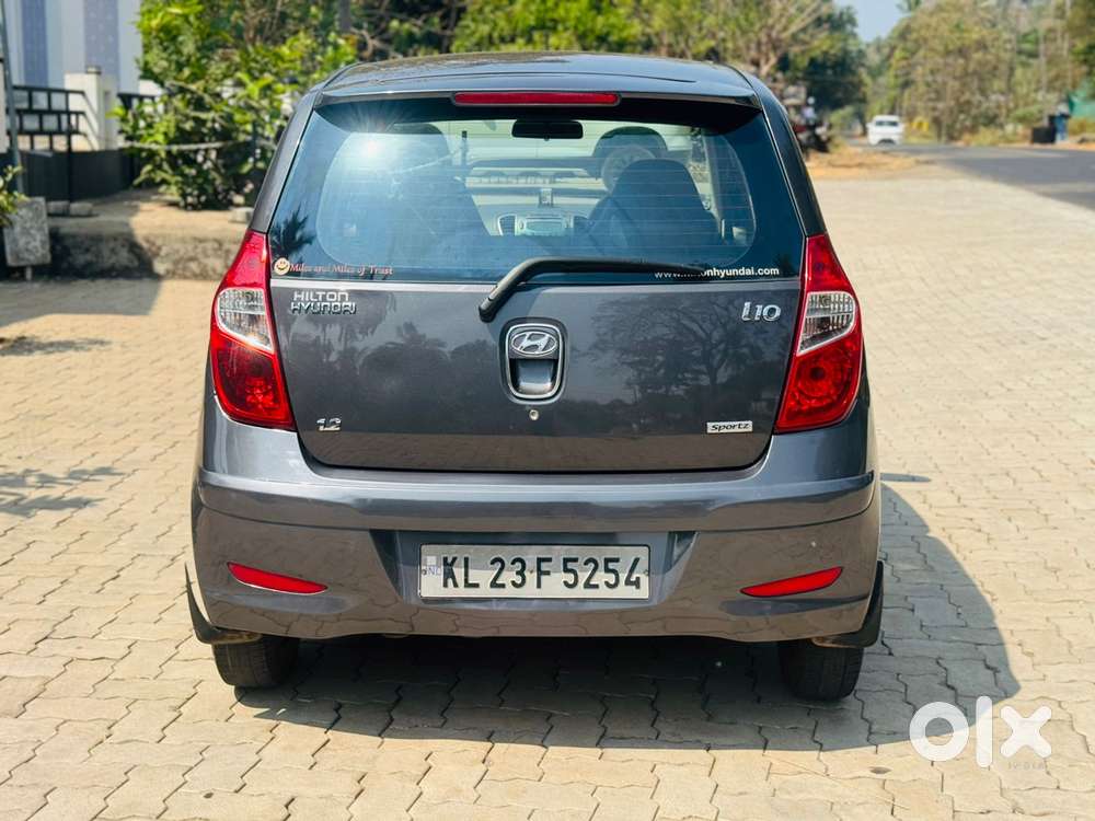 Hyundai I10 Sportz, 2012, Petrol