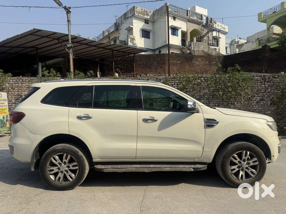 Ford Endeavour 3.2 Titanium At 4x4, 2016, Diesel