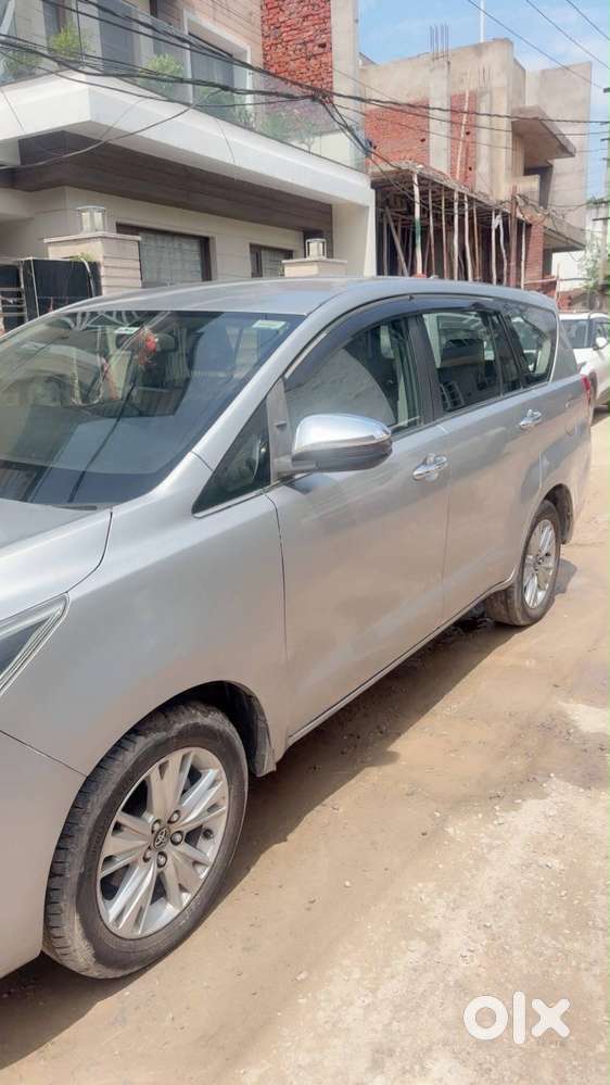 2022 Toyota Innova Crysta Gx