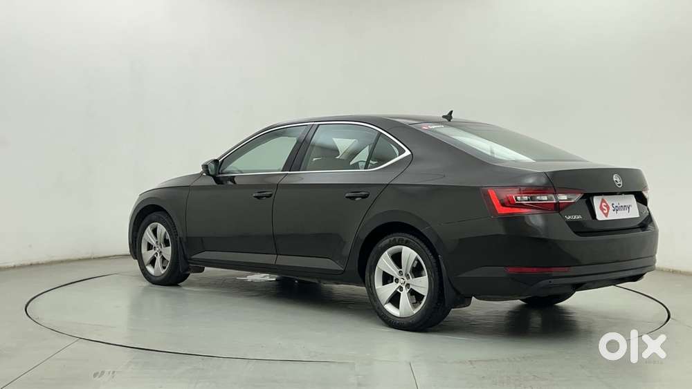 Skoda Superb [ ] 1.8 Style Tsi At, 2018, Petrol