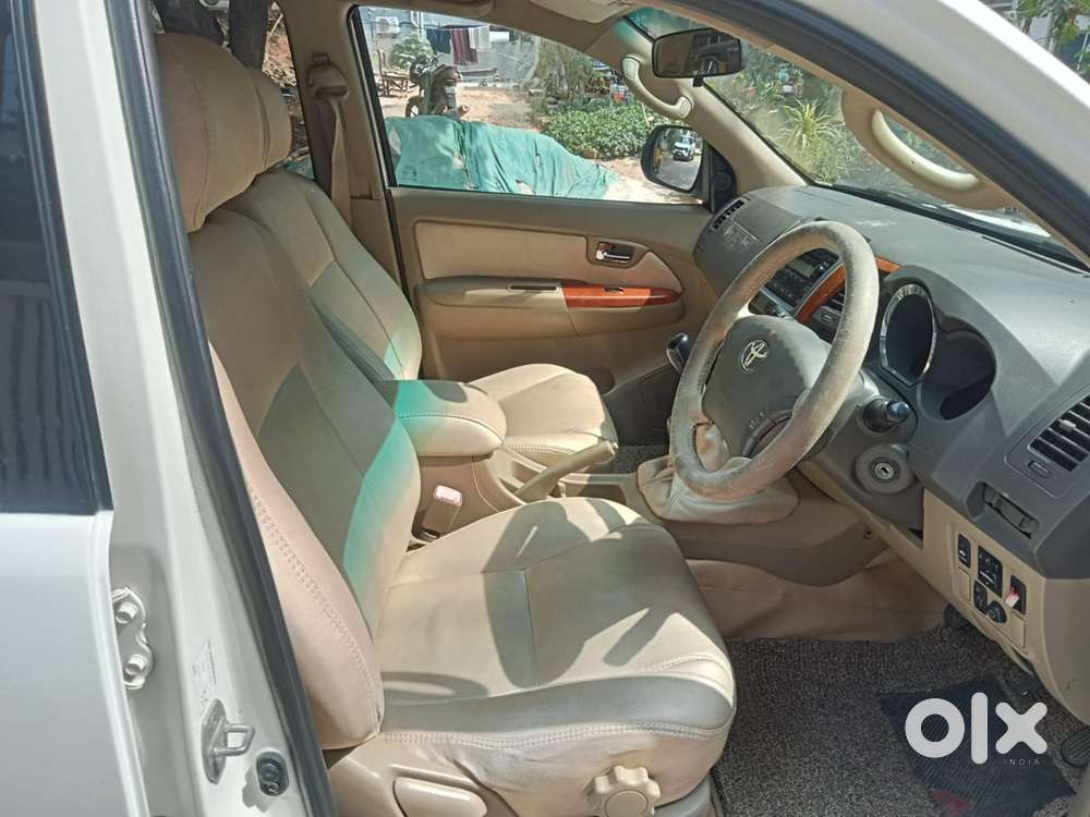 Toyota Fortuner 2011 Diesel