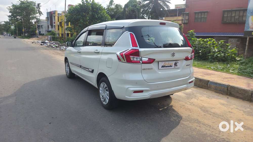 Maruti Suzuki Ertiga Vxi Shvs, 2024, Petrol