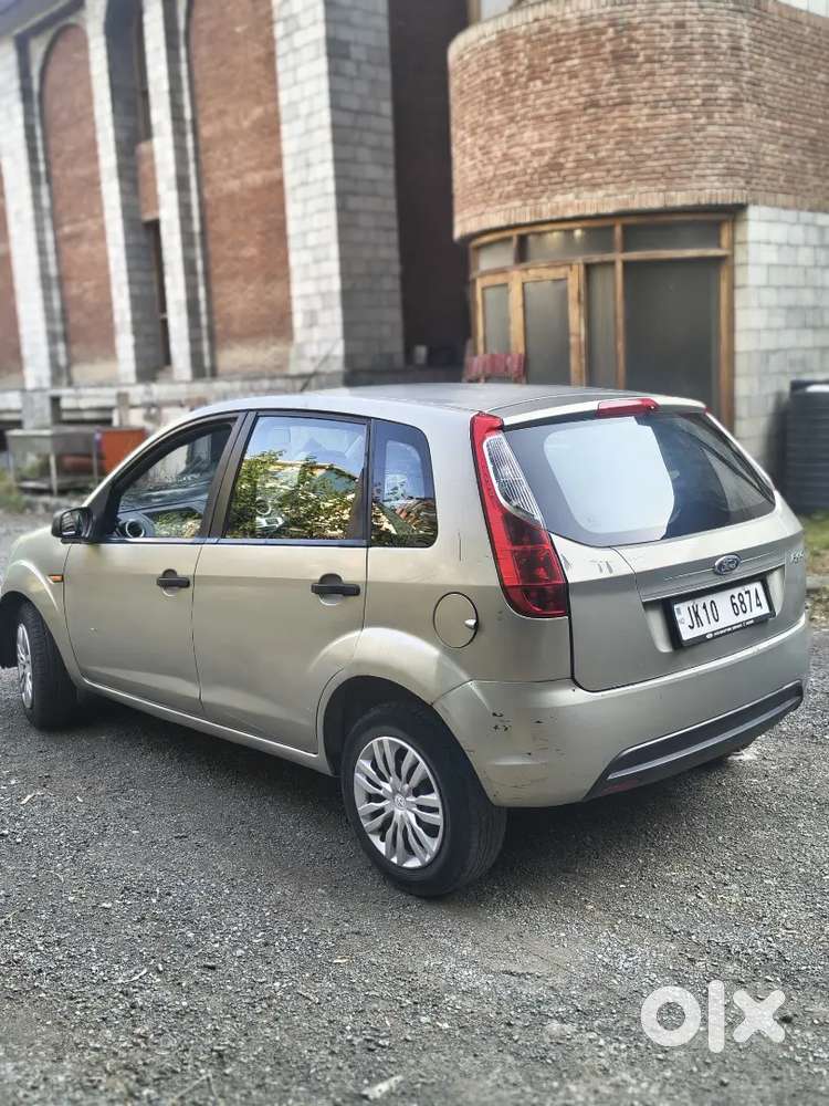 Figo Zxi Petrol 2010 Life Upto 2030 Fixed Price