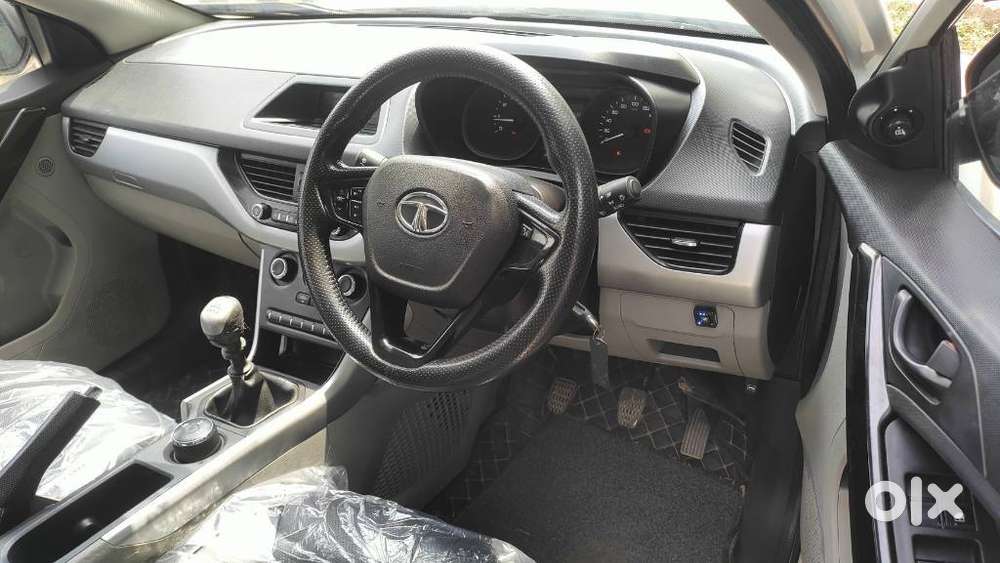 Tata Nexon 1.2 Revotron Xm (s), 2019, Cng & Hybrids