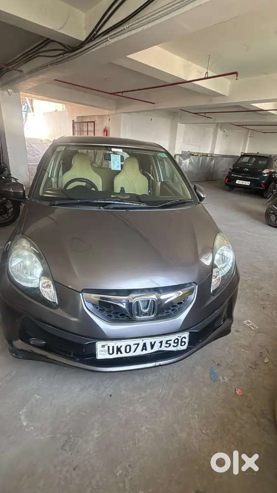Honda Brio 2013 Petrol Well Maintained