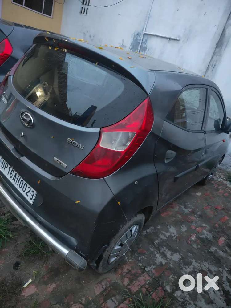 I M Selling My Gd Conditions Huindai Eon With Silled Engine Aur 4 New