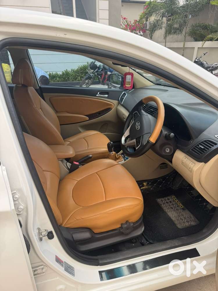 Hyundai Fluidic Verna 2014