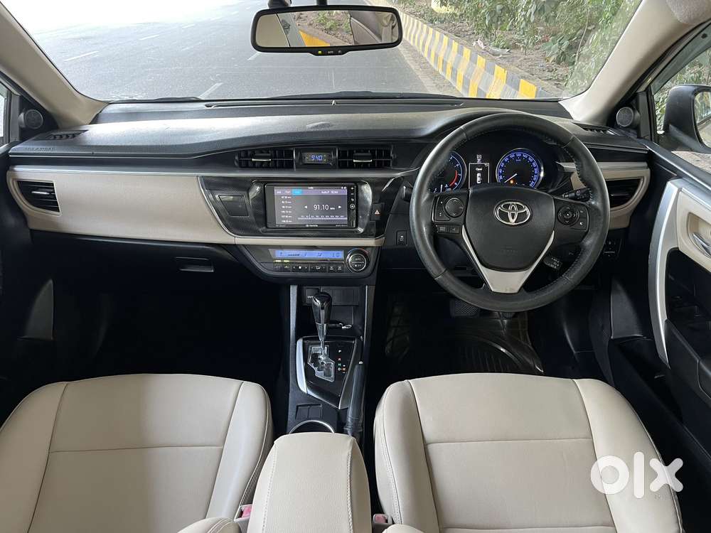 Toyota Corolla Altis 2013-2017 Vl At, 2016, Petrol